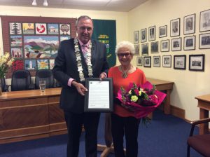 Central Hawke’s Bay Mayor, Peter Butler, awards Shirley Duthie the CHB District Civic Award for 2016.