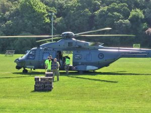 Defence staff unloading supplies for Kaikōura people. 