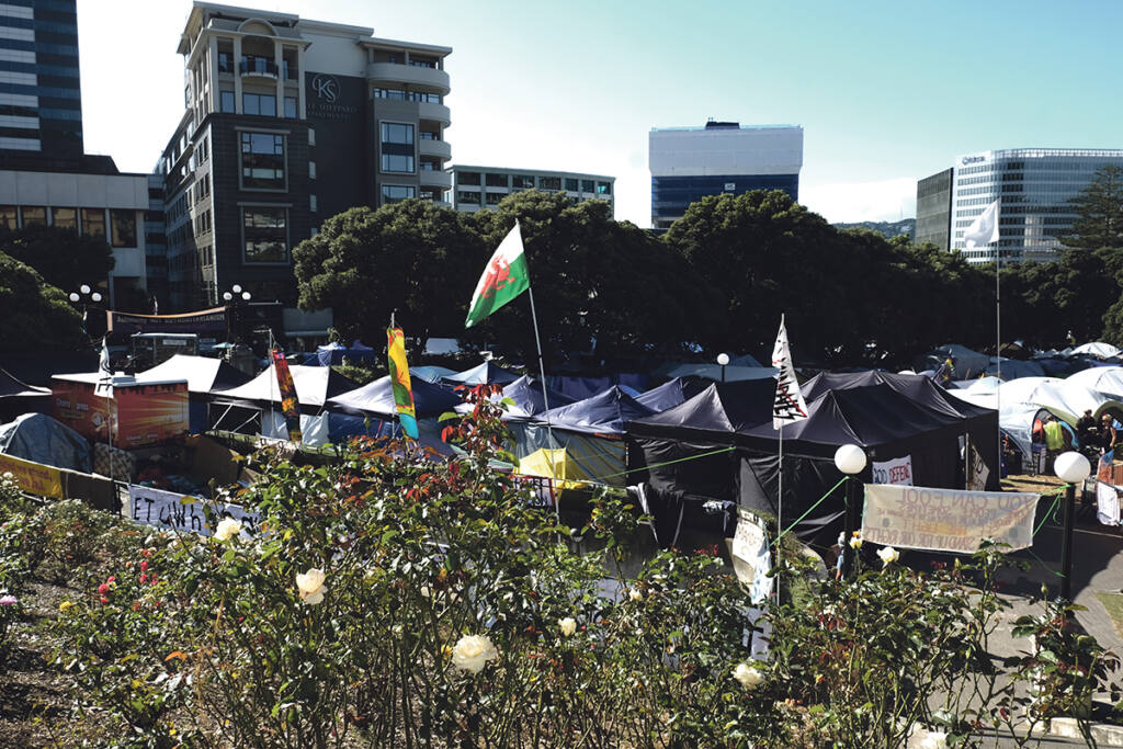 Anti-mandate protesters encamped all around parliament grounds and beyond and blockaded streets with vehicles, during the three-week protest. Photo: WelCom
