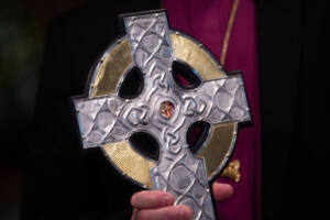 Pope gifts True Cross relic to King Charles Archdiocese of Wellington